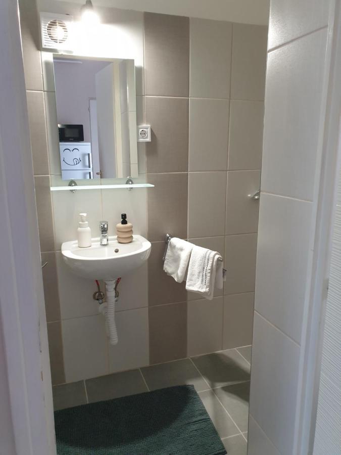 Chill House Apartman Эгер Экстерьер фото